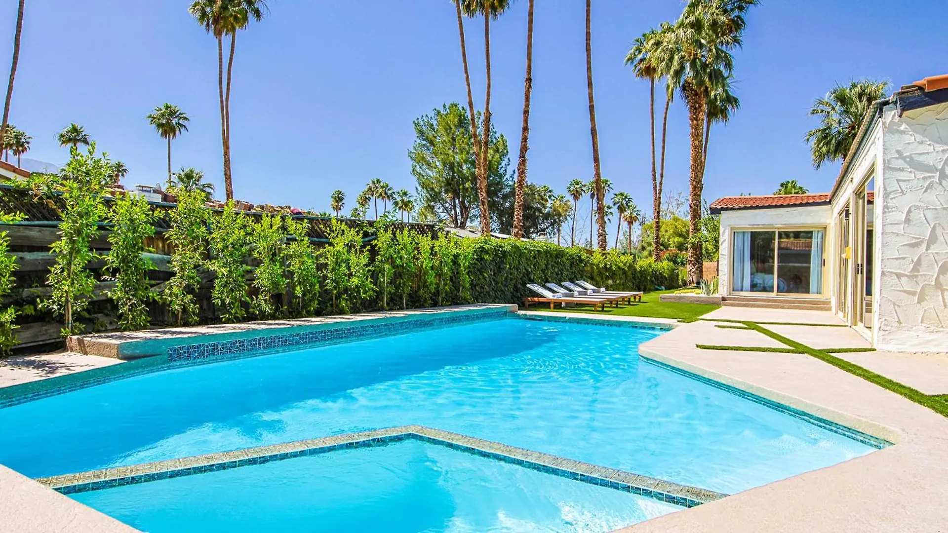 Serene Home With Pool With Mountain Views Palm Springs