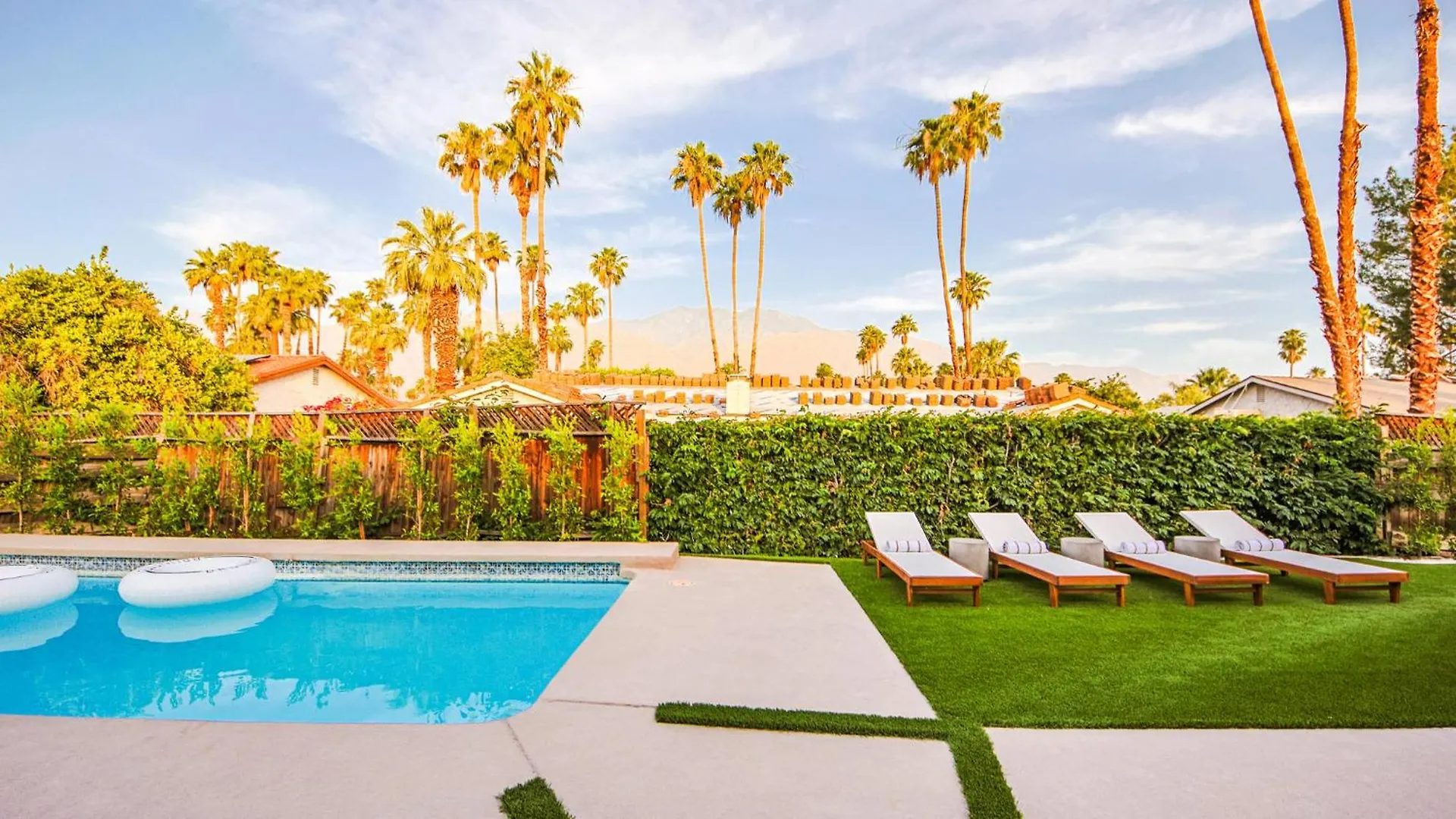 Serene Home With Pool With Mountain Views Palm Springs